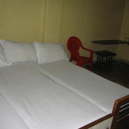 Vasantha Lodge Purasawalkam Chennai Rom bilde